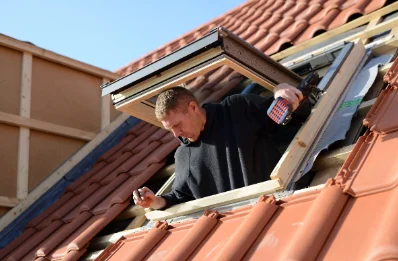 Pose de fenêtres de toit Velux à Carsan